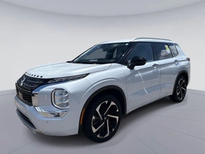 2024 Mitsubishi Outlander SEL