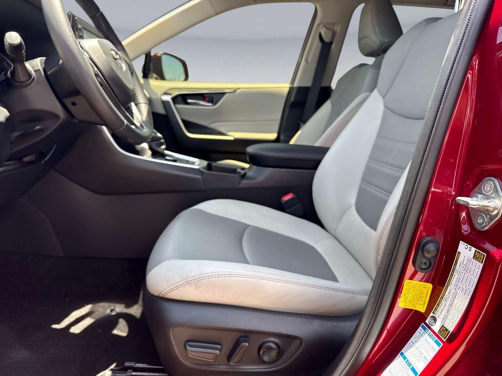 2022 Toyota RAV4 Hybrid XLE Premium