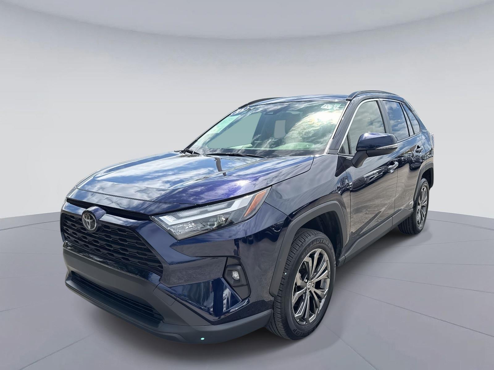 2025 Toyota RAV4 Hybrid XLE Premium