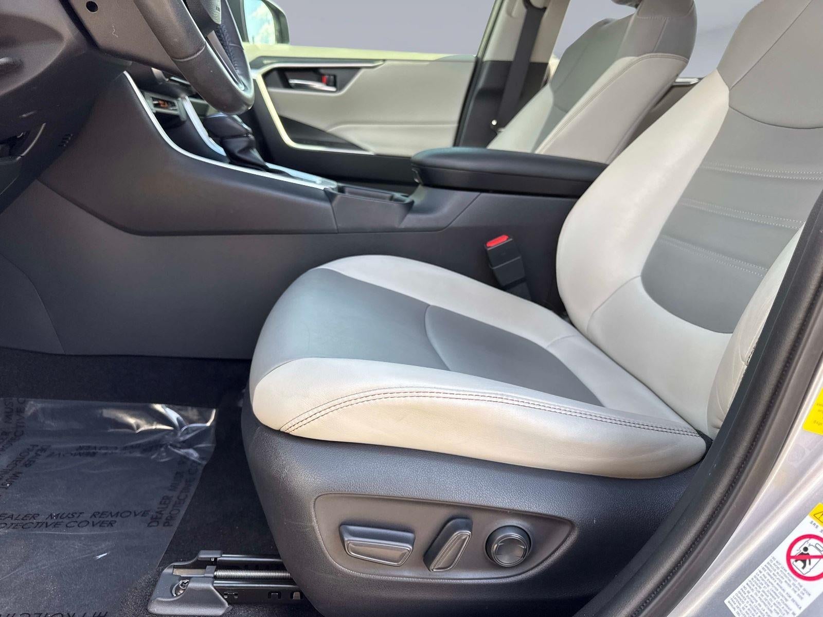 2019 Toyota RAV4 XLE Premium