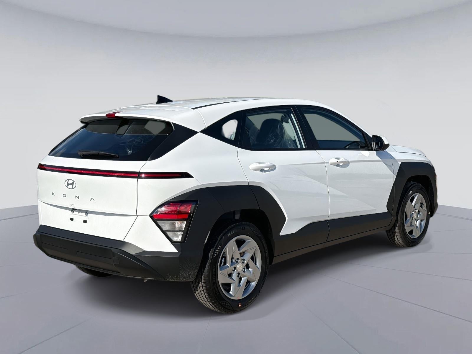 2026 Hyundai KONA SE FWD