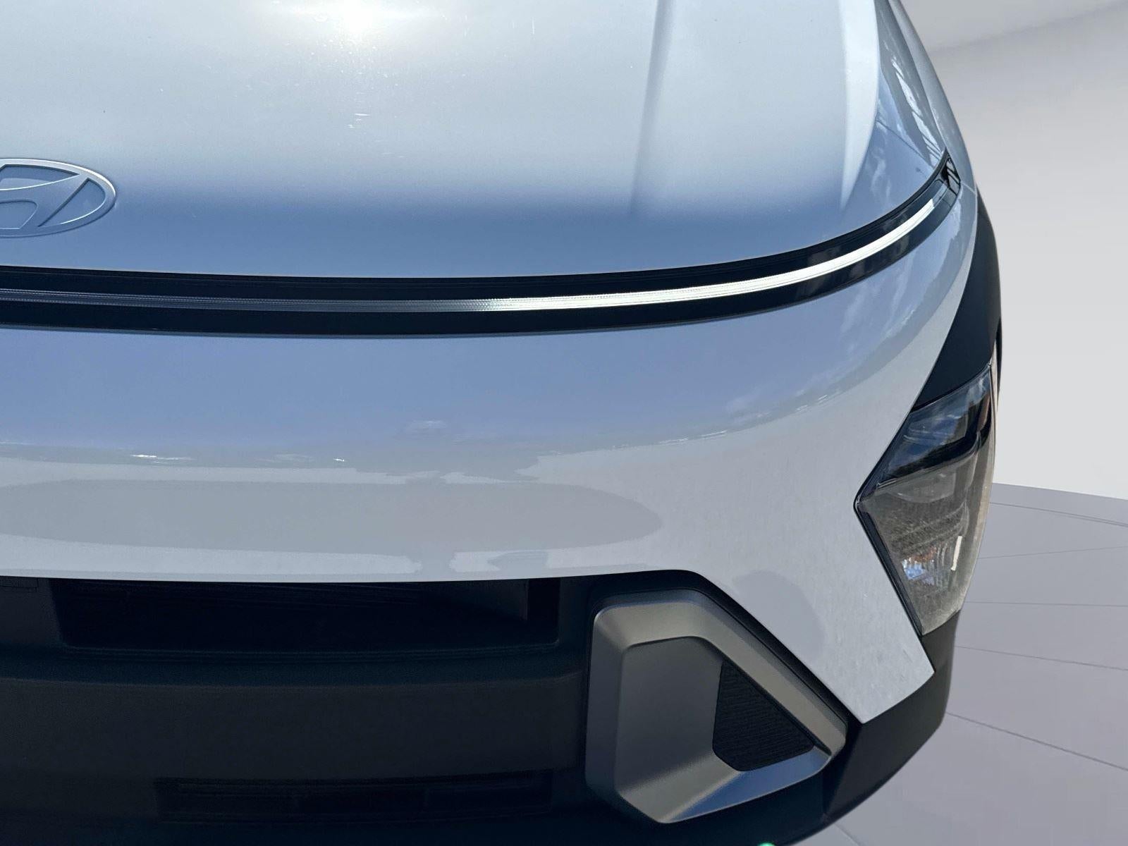 2026 Hyundai KONA SE FWD