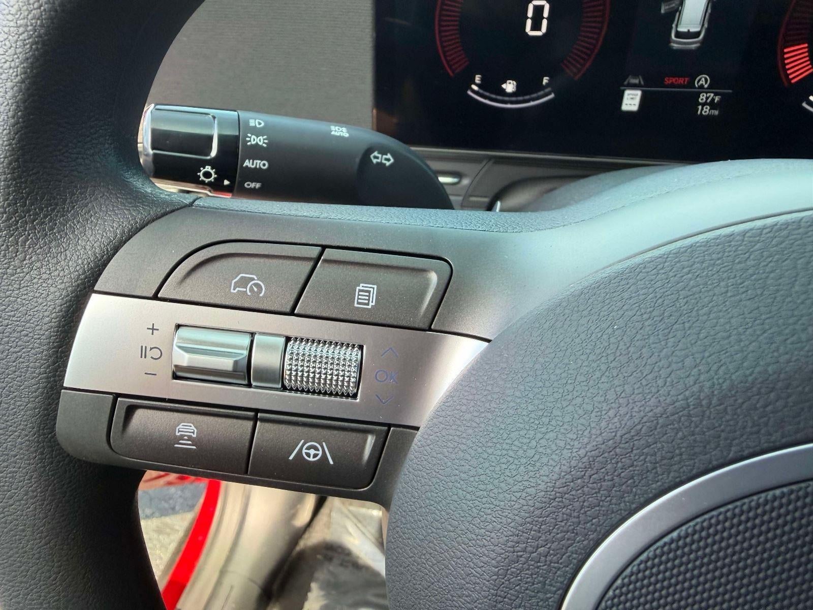 2026 Hyundai KONA SE FWD