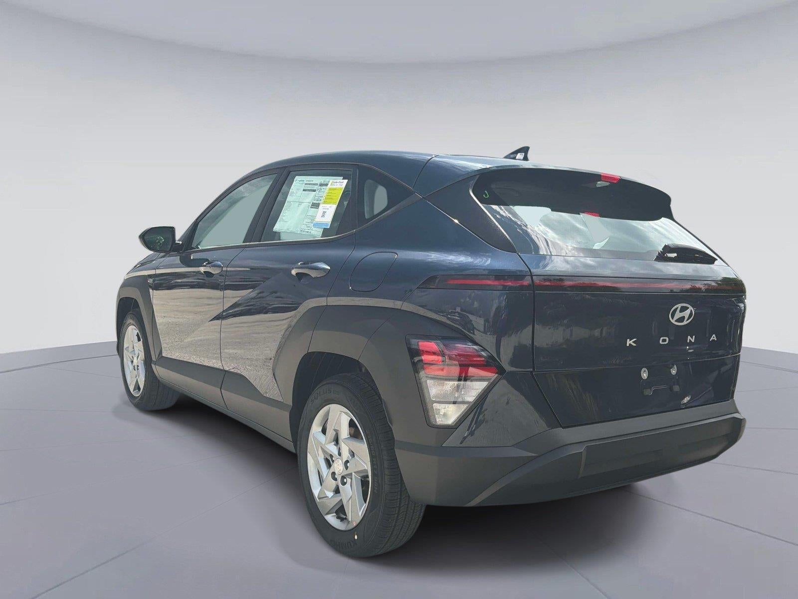 2027 Hyundai KONA SE FWD