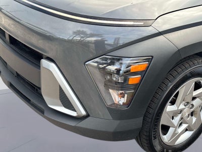 2025 Hyundai KONA SE
