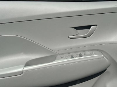 2026 Hyundai KONA SE FWD