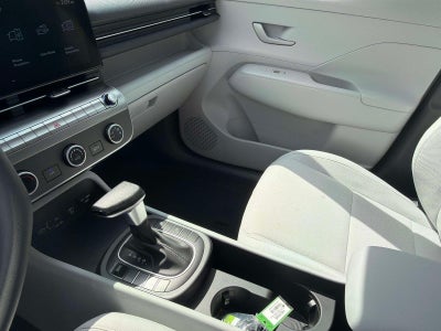 2027 Hyundai KONA SE FWD