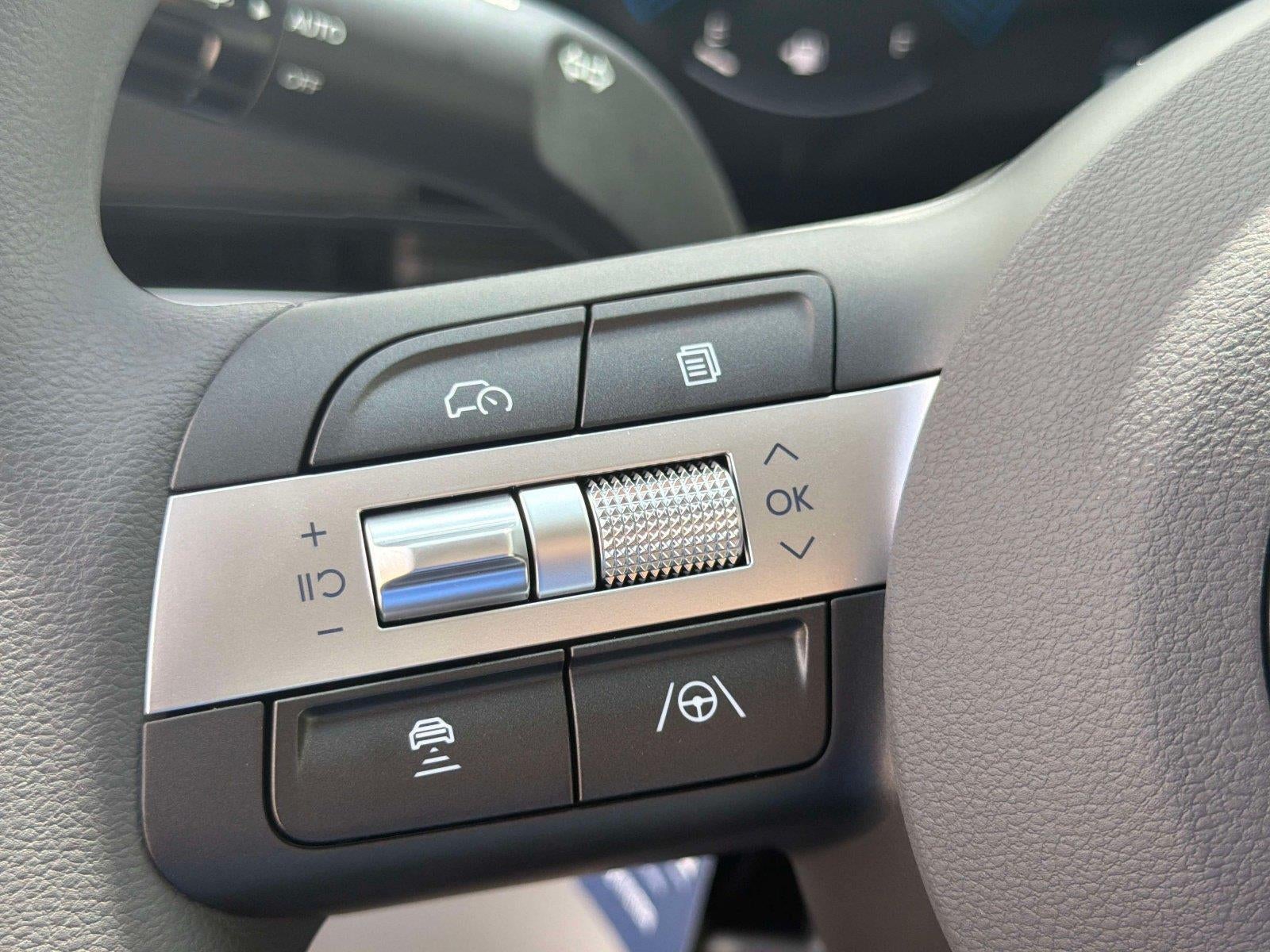 2027 Hyundai KONA SE FWD