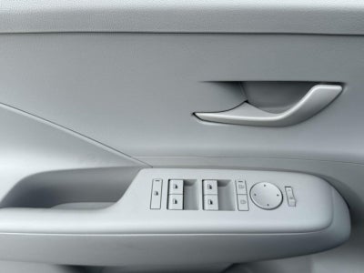 2026 Hyundai KONA SE FWD