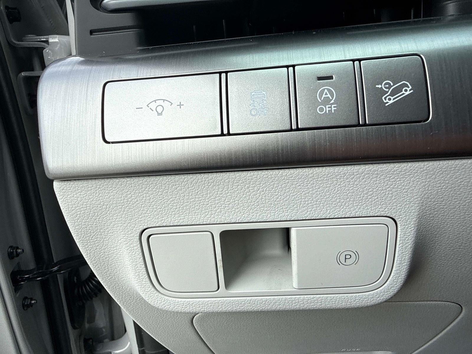 2026 Hyundai KONA SE FWD