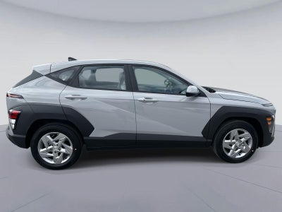 2026 Hyundai KONA SE FWD