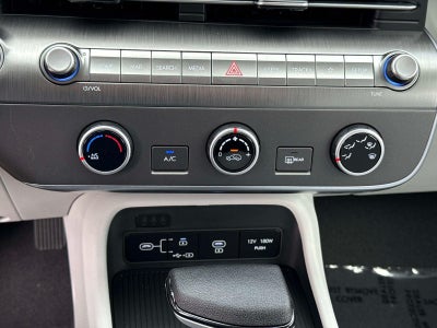 2026 Hyundai KONA SE FWD