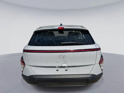 2026 Hyundai KONA SE FWD