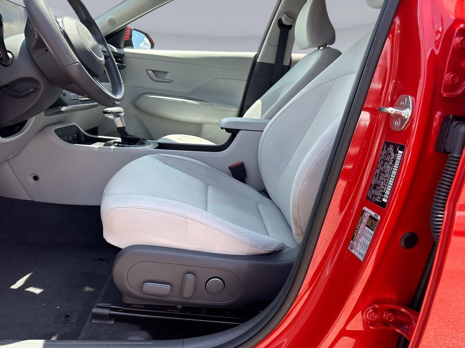 2024 Hyundai KONA SEL
