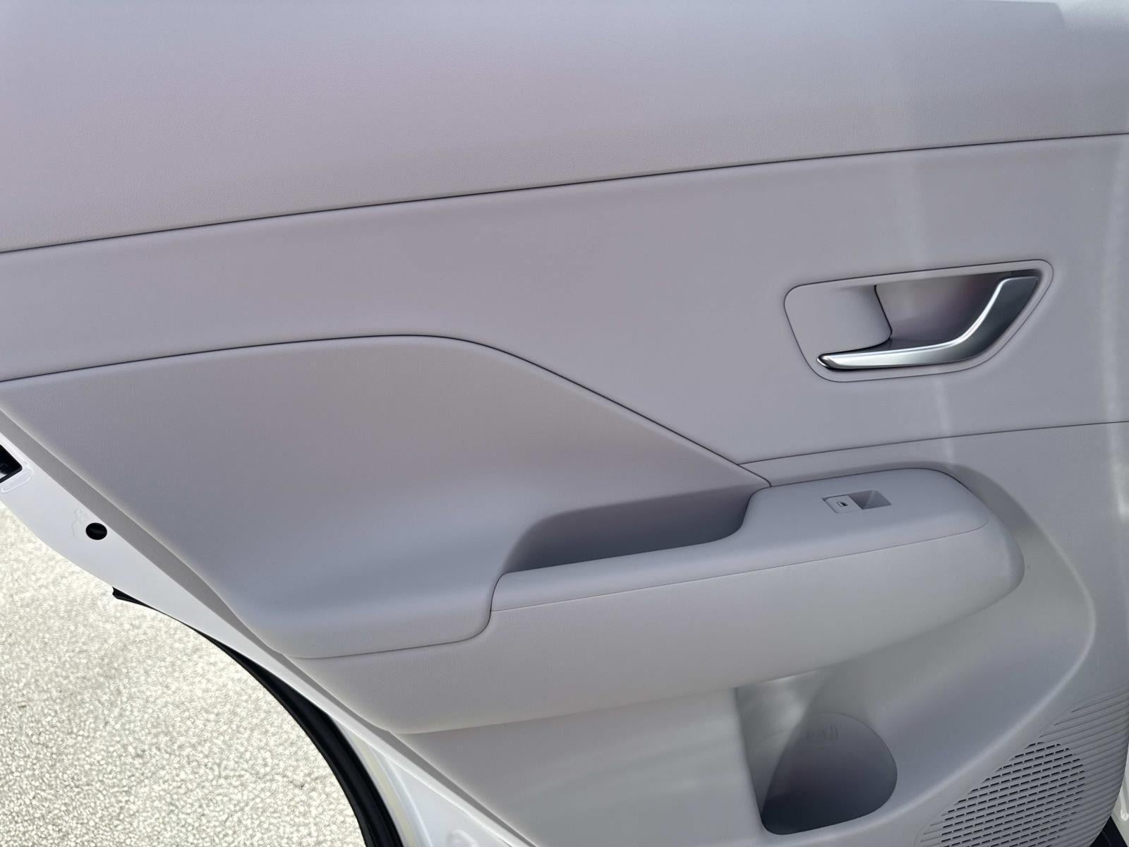 2026 Hyundai KONA SEL Premium FWD