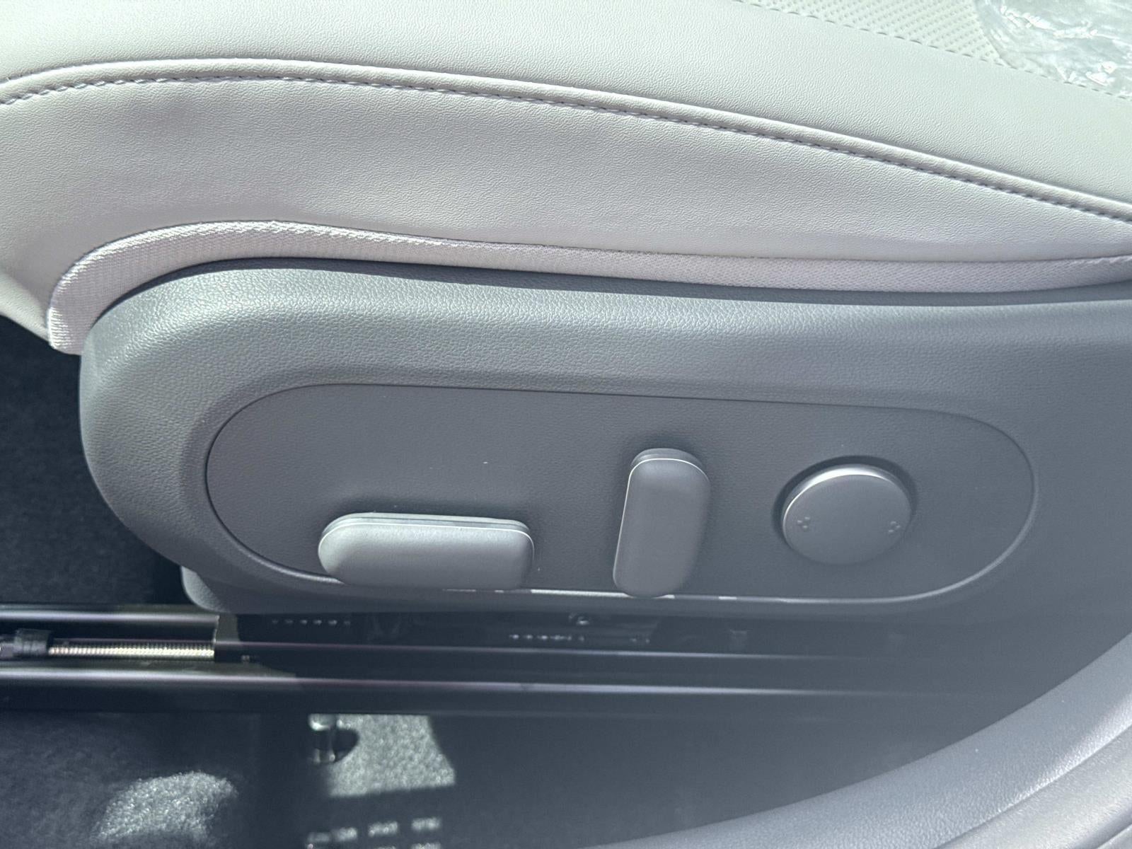 2026 Hyundai KONA SEL Premium FWD