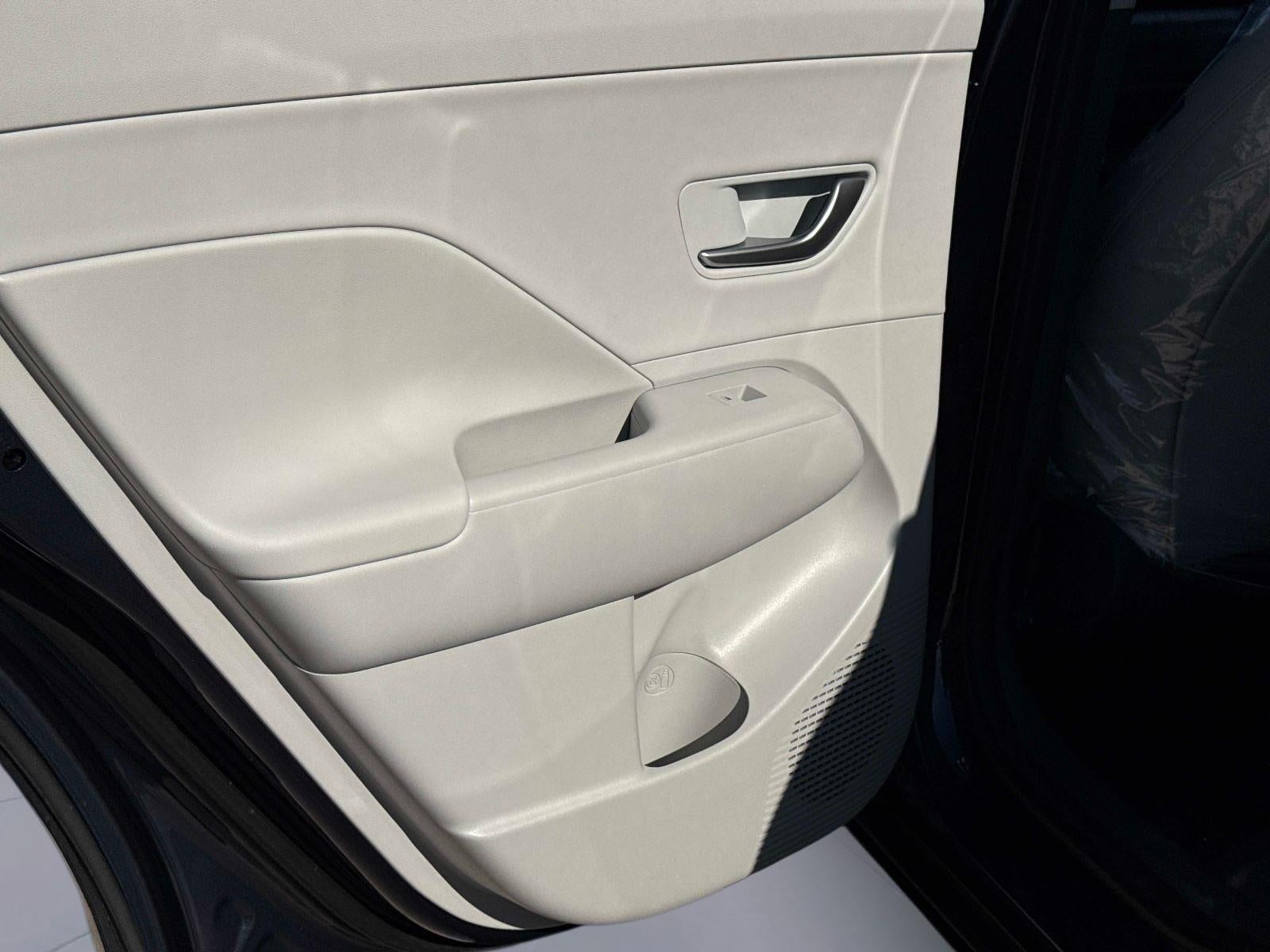 2026 Hyundai KONA SEL Premium FWD