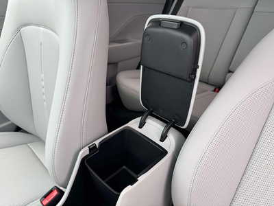 2026 Hyundai KONA SEL PREMIU SEL Premium FWD