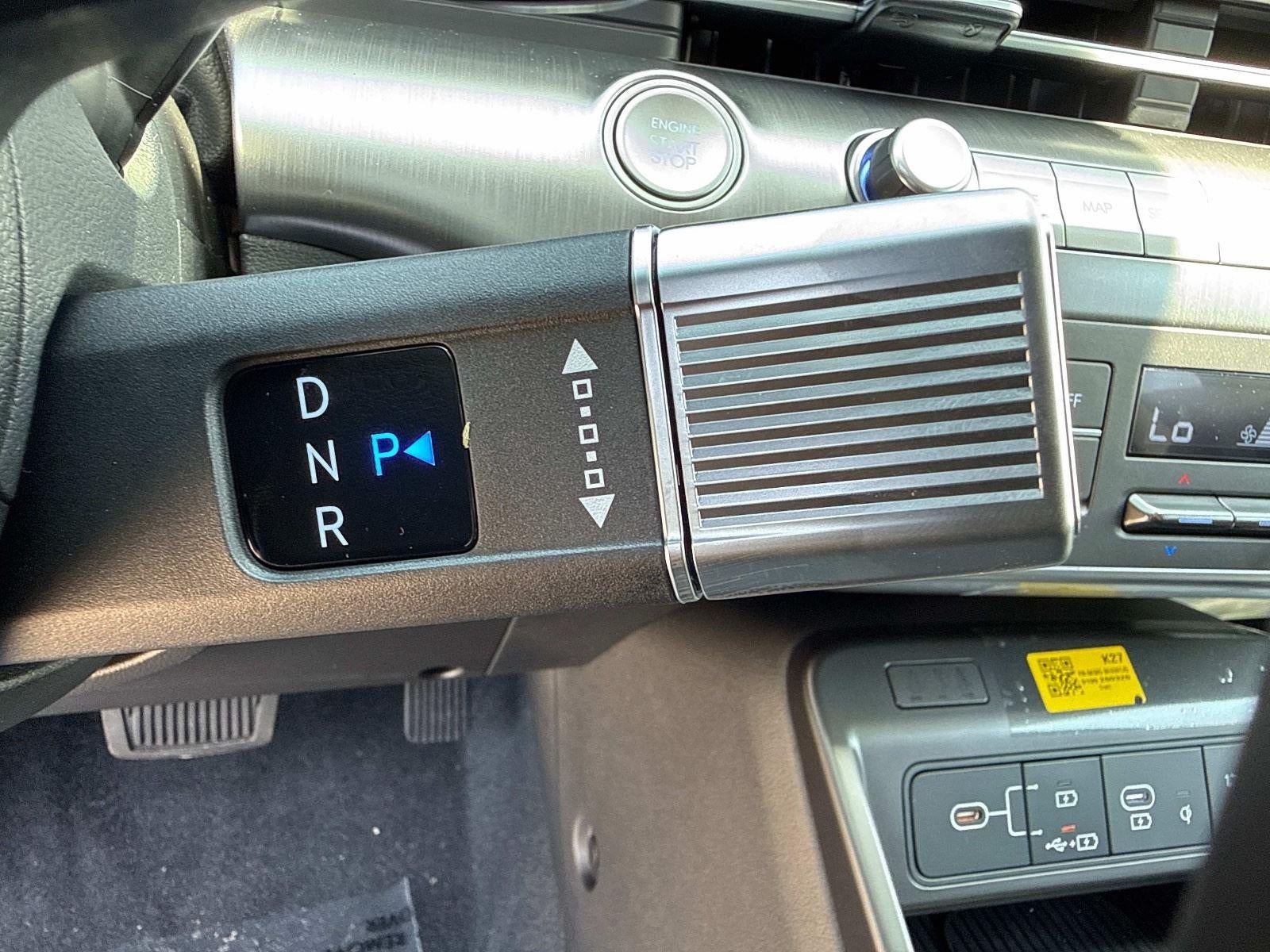 2026 Hyundai KONA SEL Premium FWD
