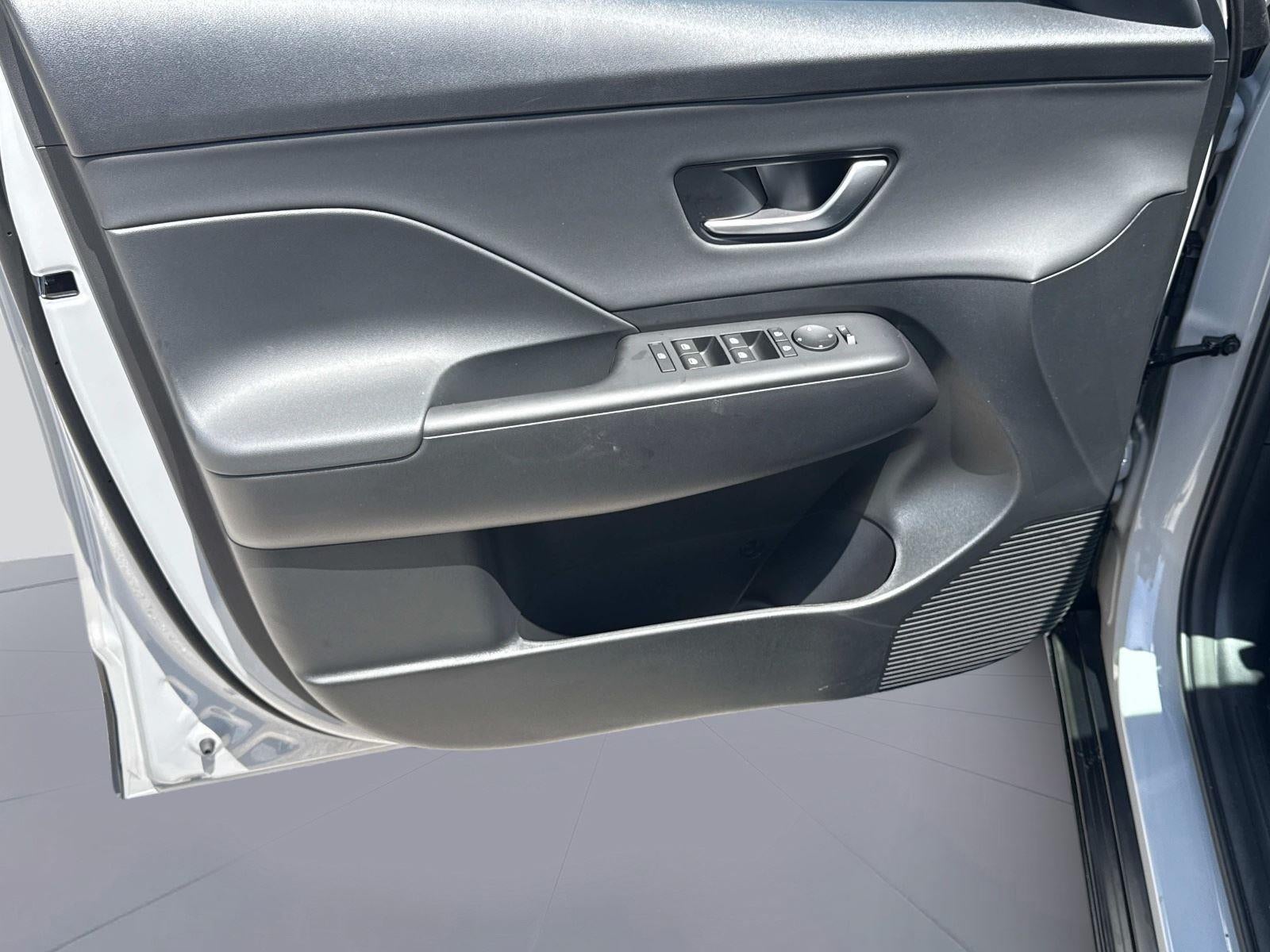 2026 Hyundai KONA SEL Premium FWD