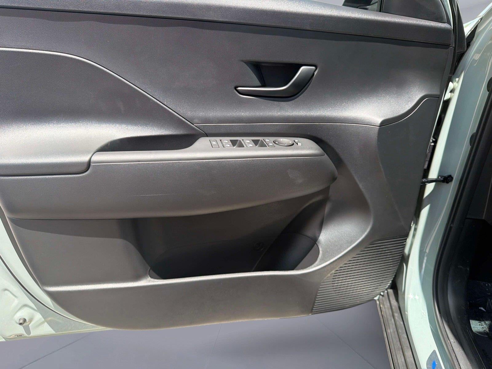 2027 Hyundai KONA SEL Premium FWD