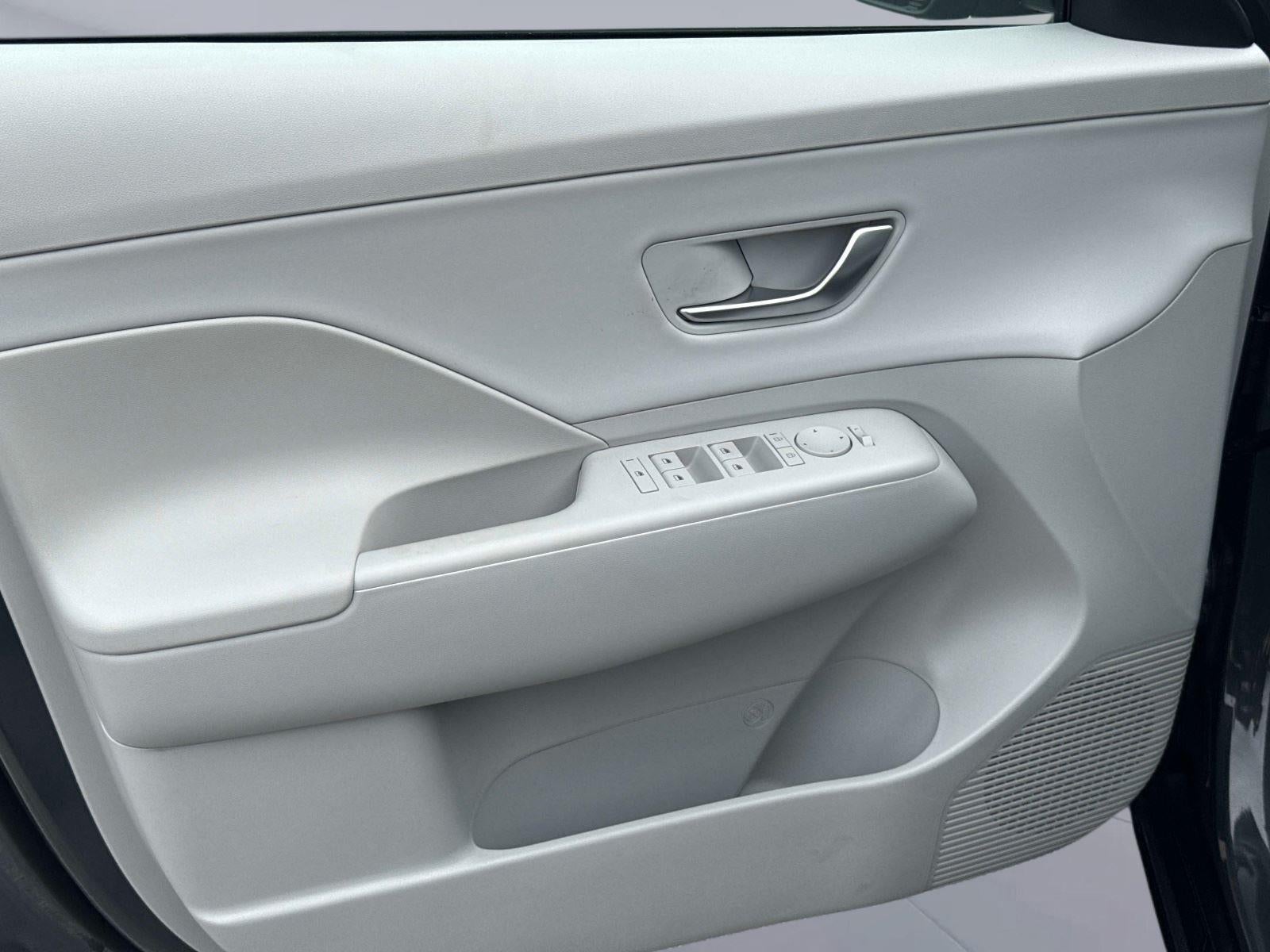 2026 Hyundai KONA SEL PREMIU SEL Premium FWD