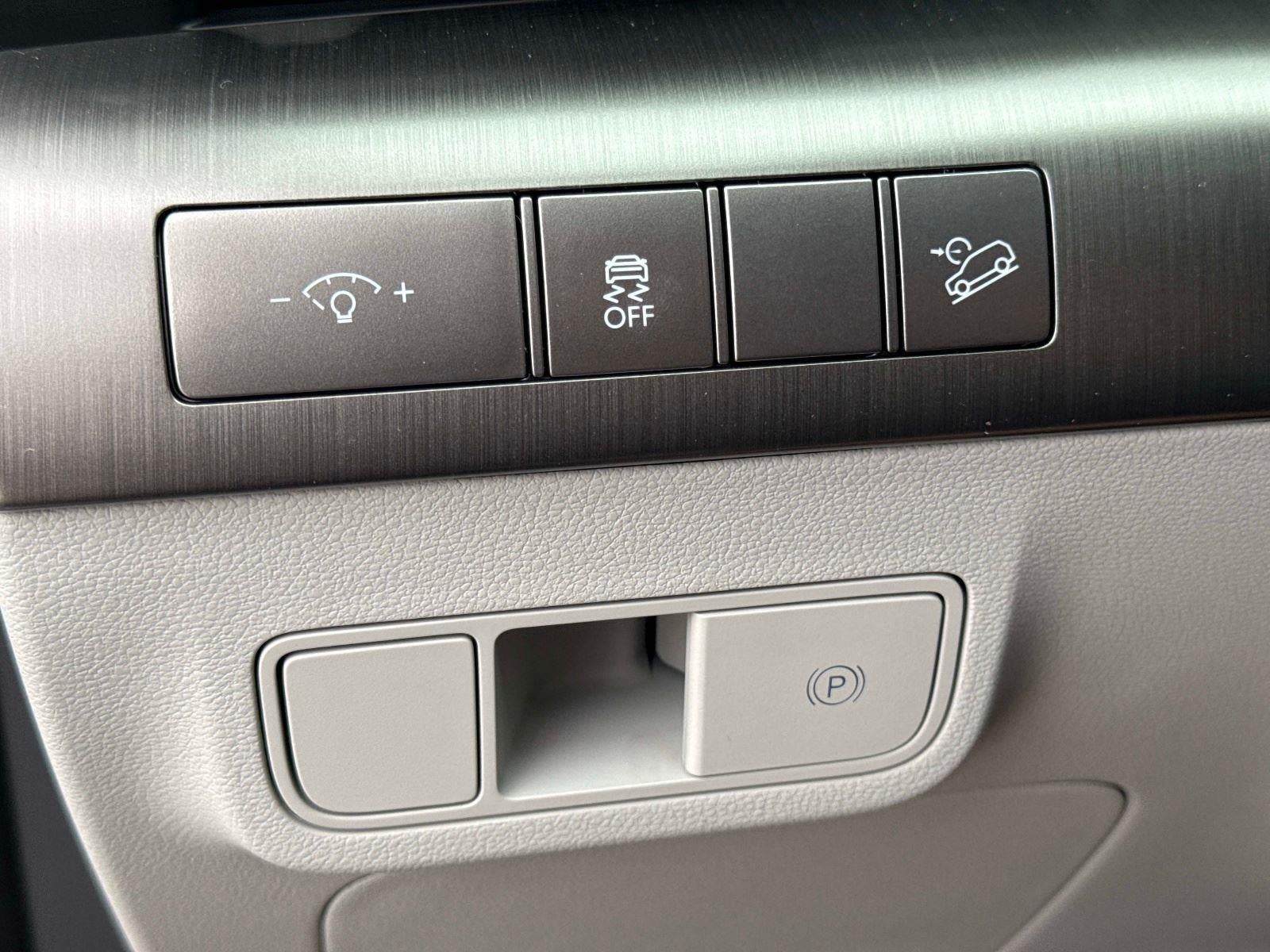 2026 Hyundai KONA SEL PREMIU SEL Premium FWD
