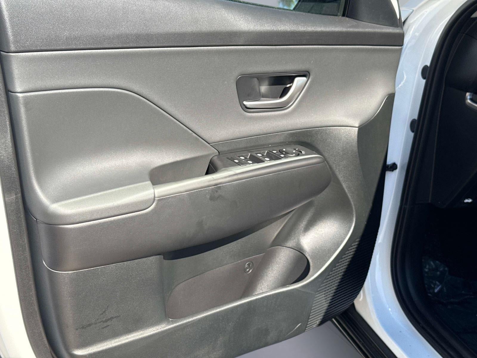 2026 Hyundai KONA SEL Premium FWD