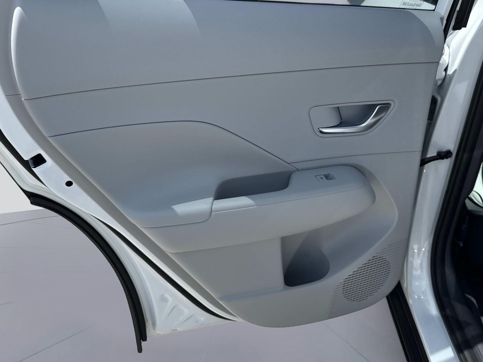 2026 Hyundai KONA SEL Premium FWD