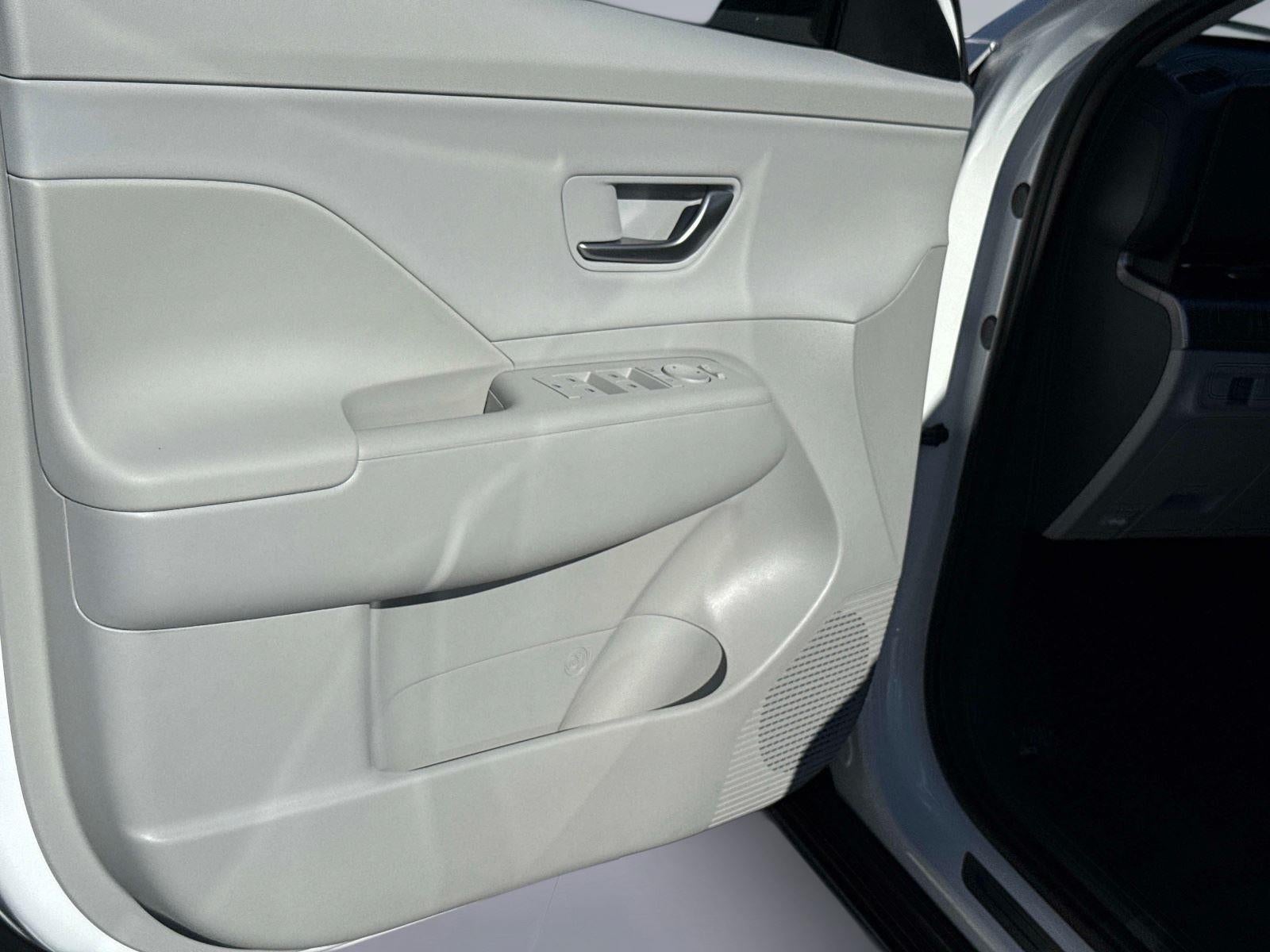 2026 Hyundai KONA SEL Premium FWD