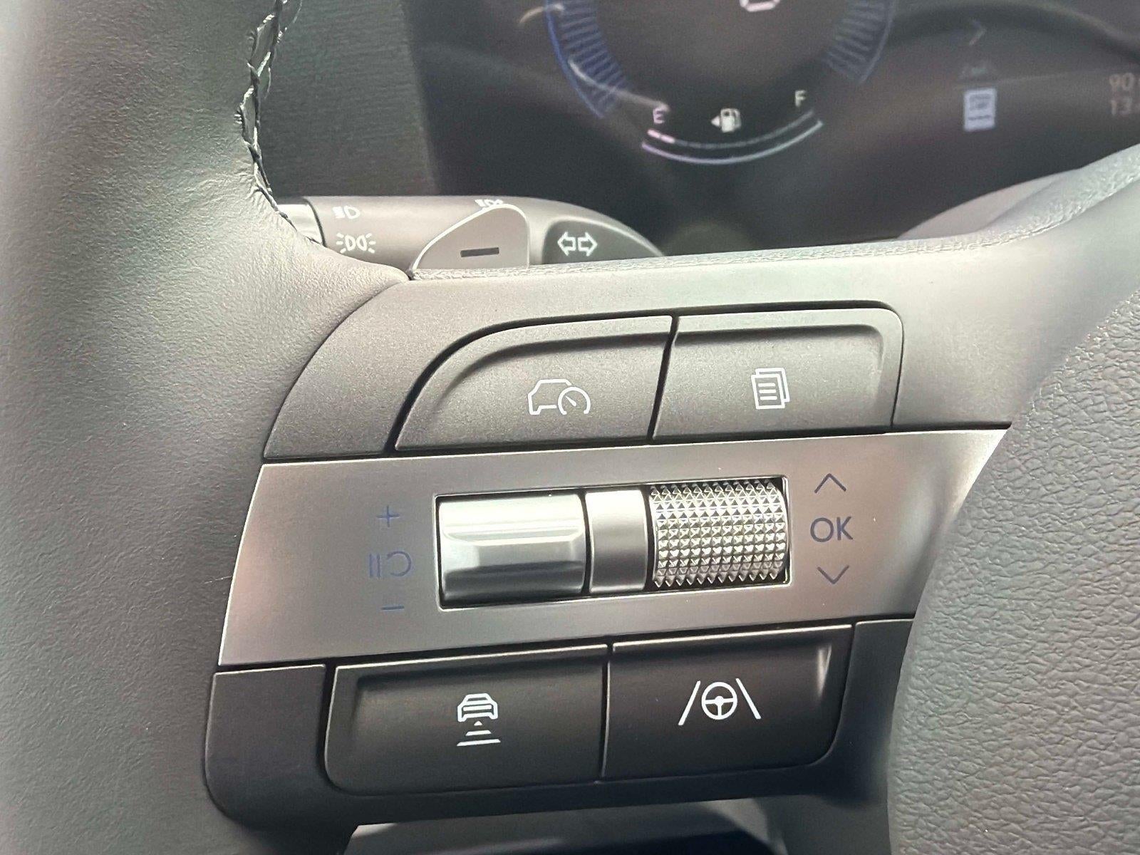 2027 Hyundai KONA SEL Premium FWD