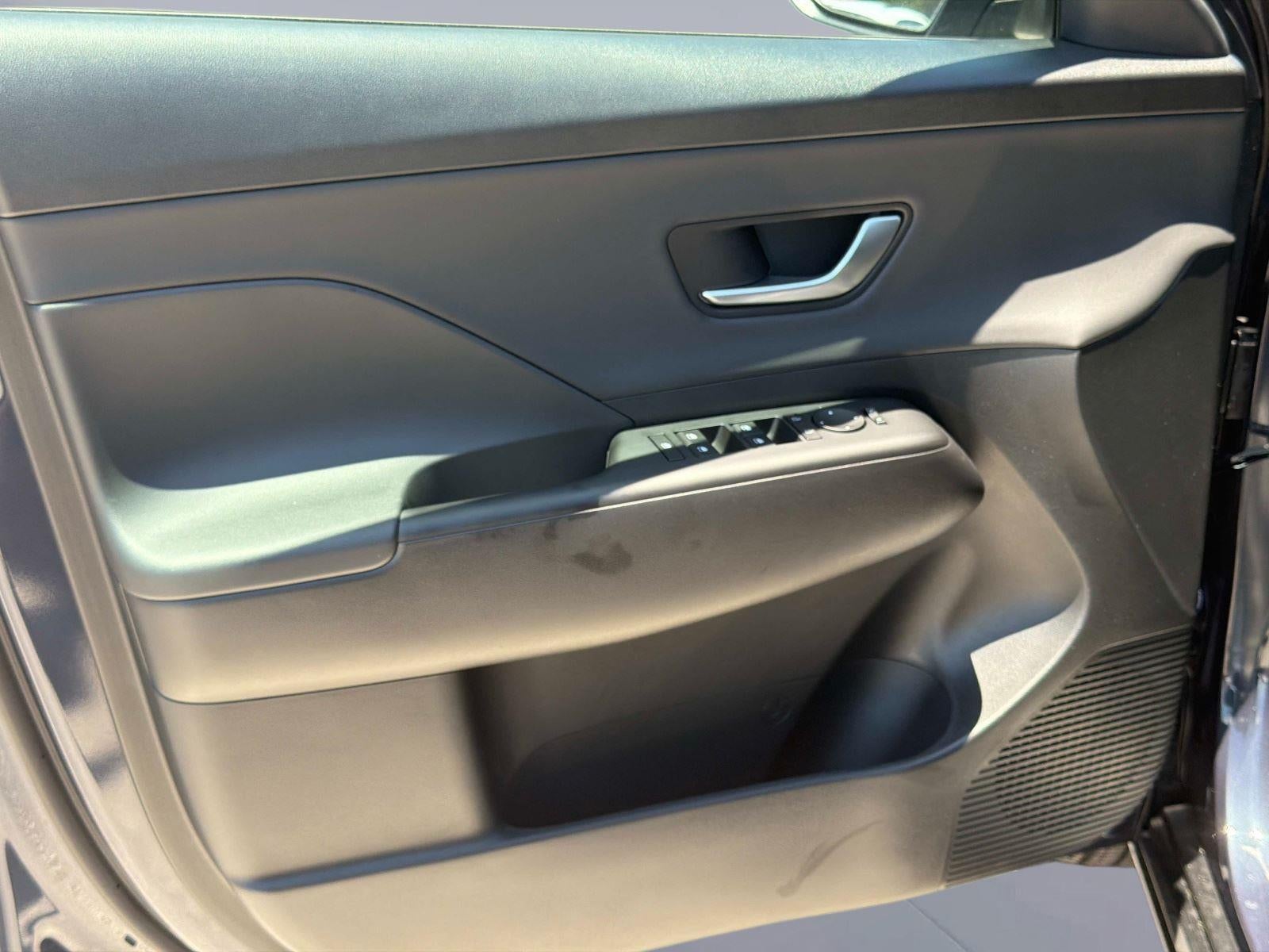 2026 Hyundai KONA SEL Premium FWD