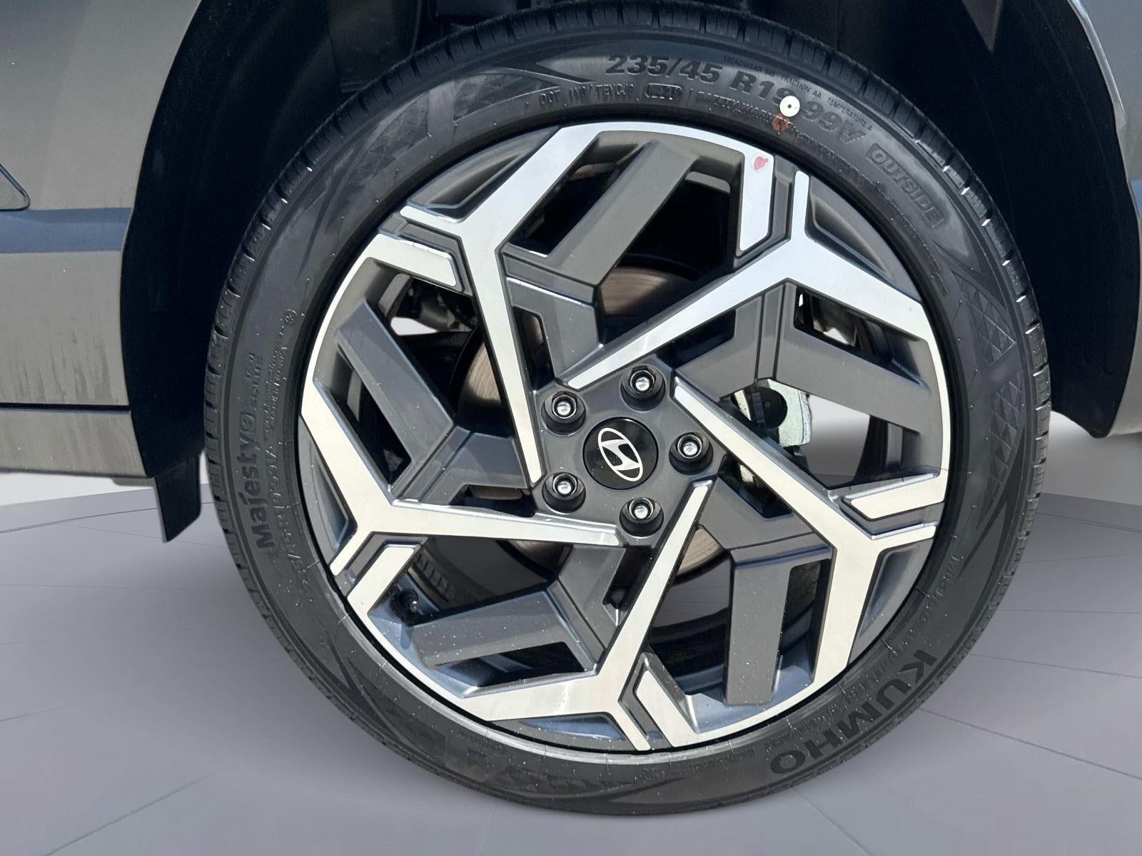 2026 Hyundai KONA SEL Premium AWD