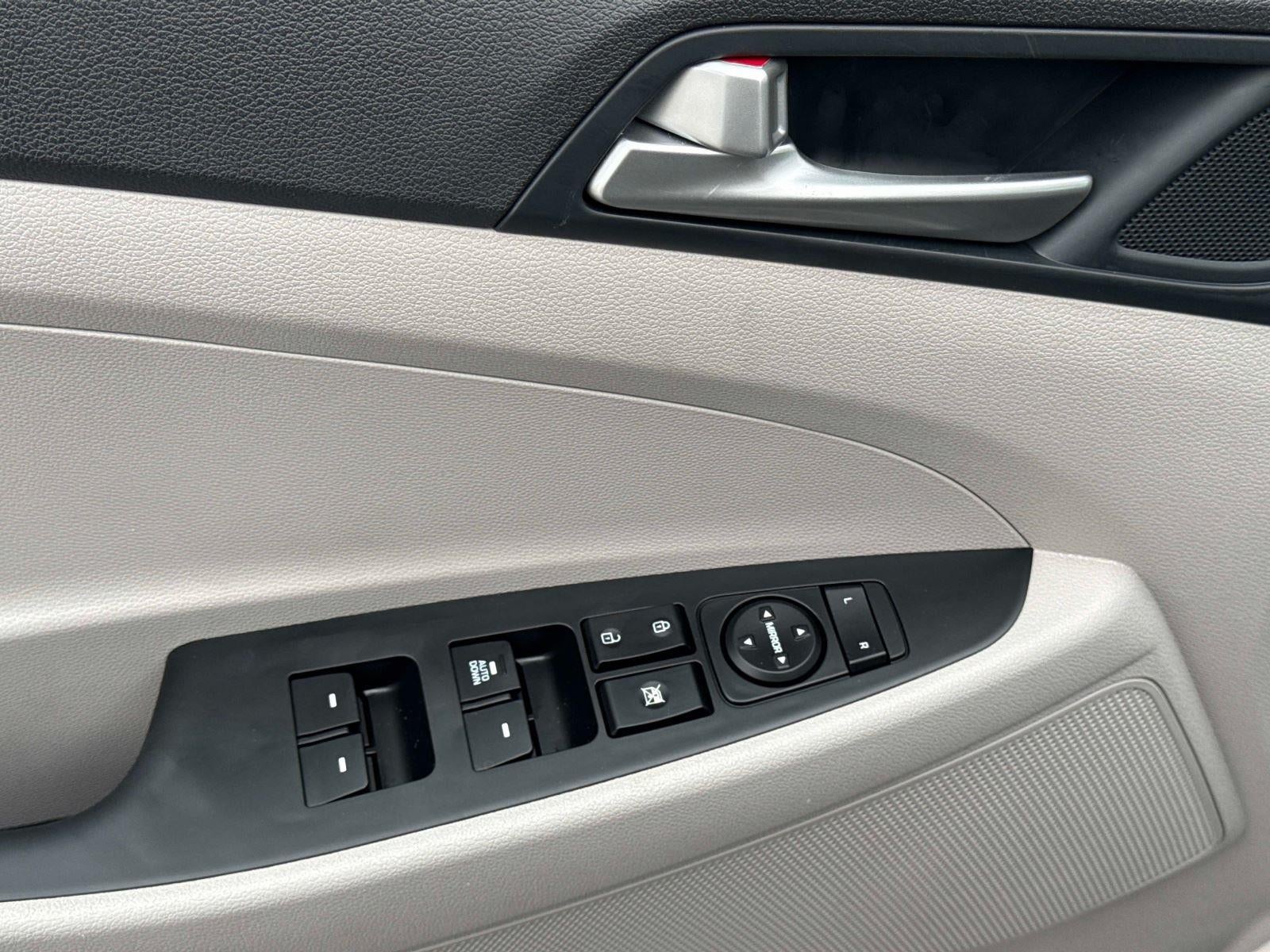 2020 Hyundai TUCSON SE