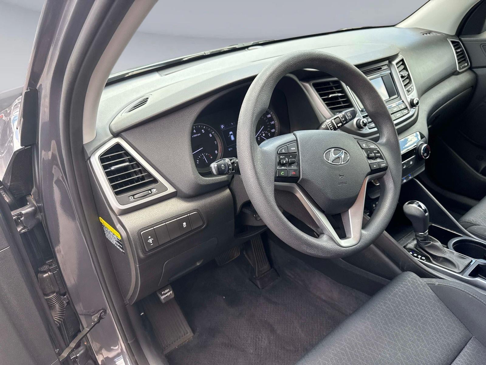 2017 Hyundai TUCSON SE