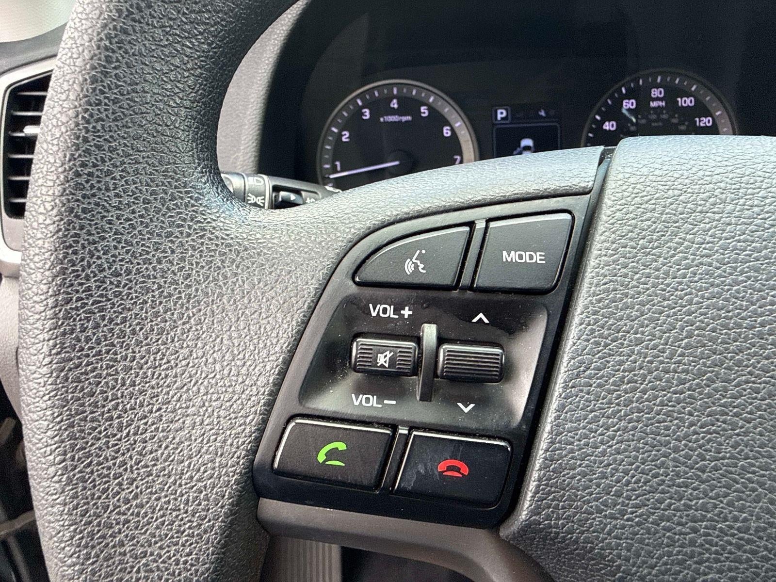 2017 Hyundai TUCSON SE