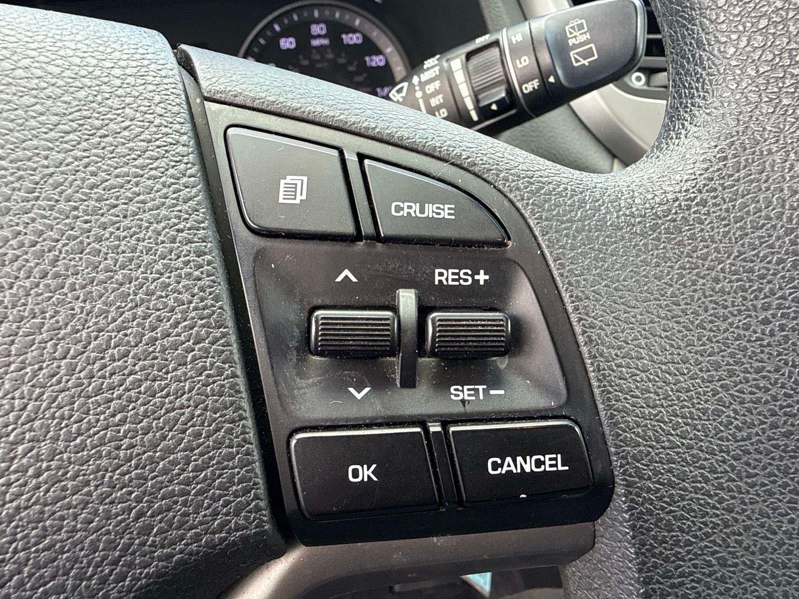 2017 Hyundai TUCSON SE