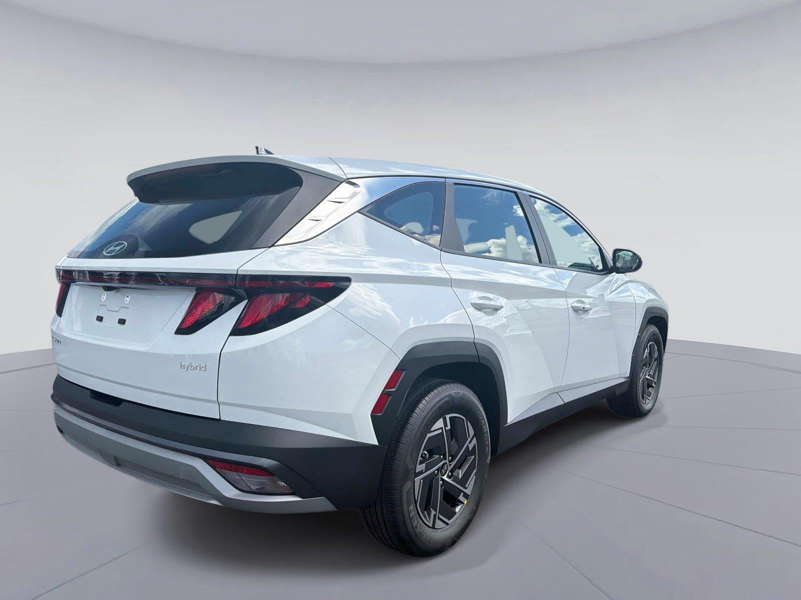 2026 Hyundai TUCSON HYBRID SE