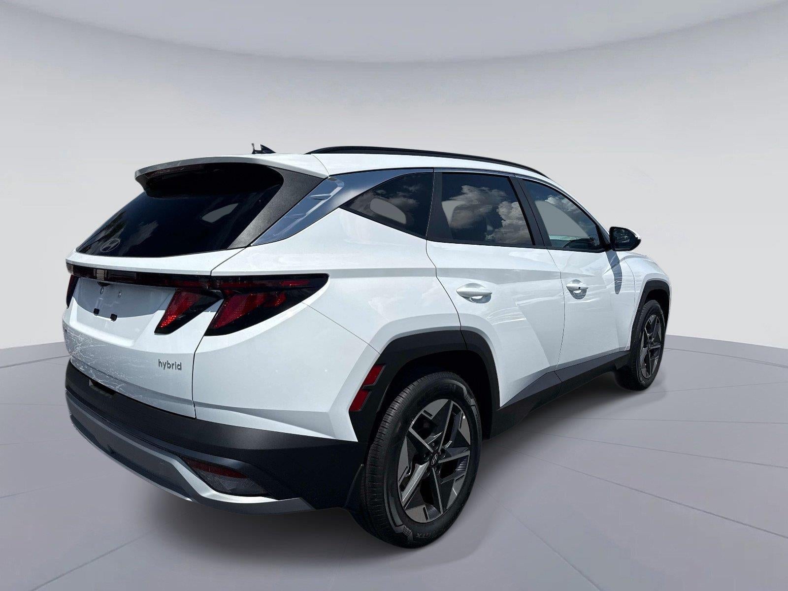 2026 Hyundai TUCSON HYBRID SEL FWD