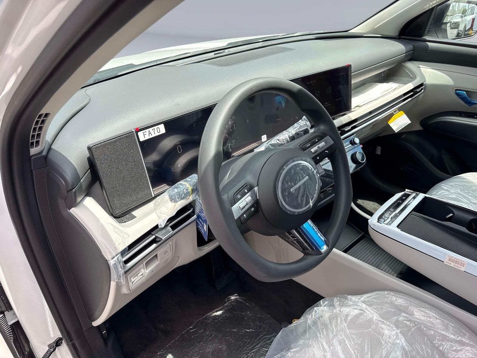 2026 Hyundai TUCSON HYBRID SEL AWD