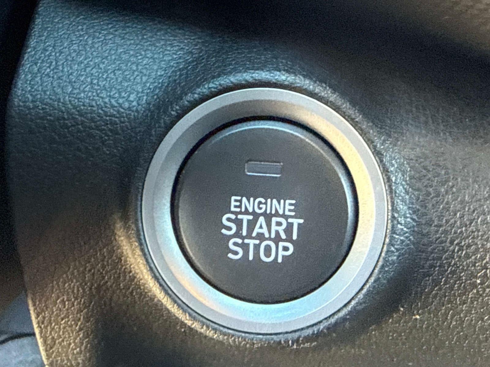 2021 Hyundai KONA SEL Plus