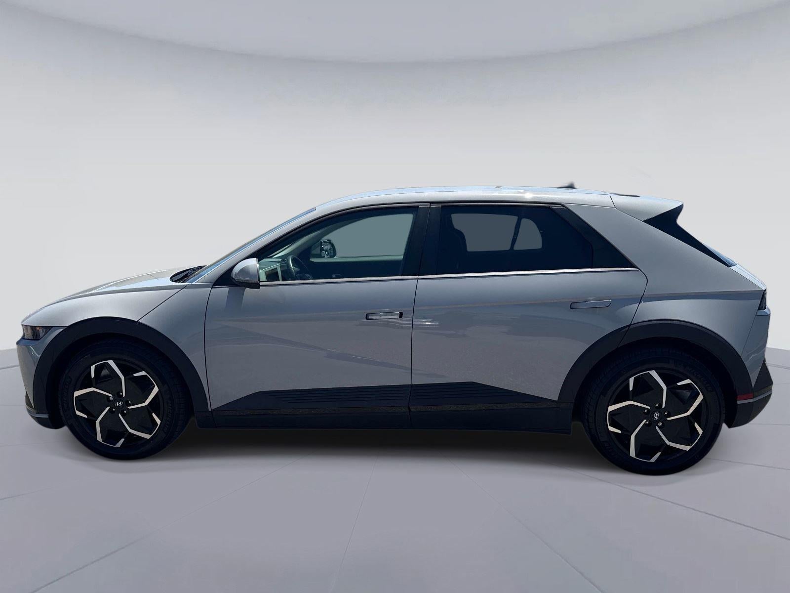 2023 Hyundai IONIQ 5 SE
