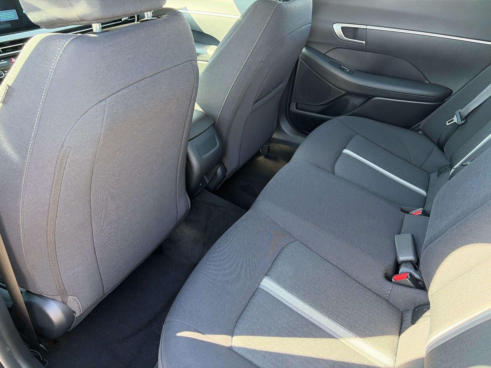 2025 Hyundai SONATA SE