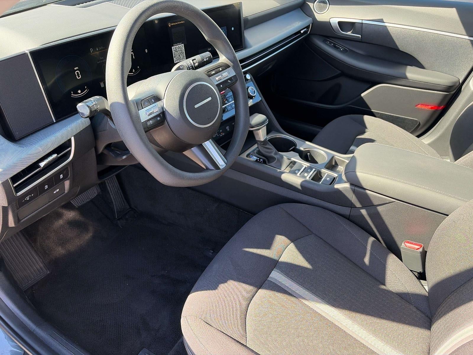 2025 Hyundai SONATA SE