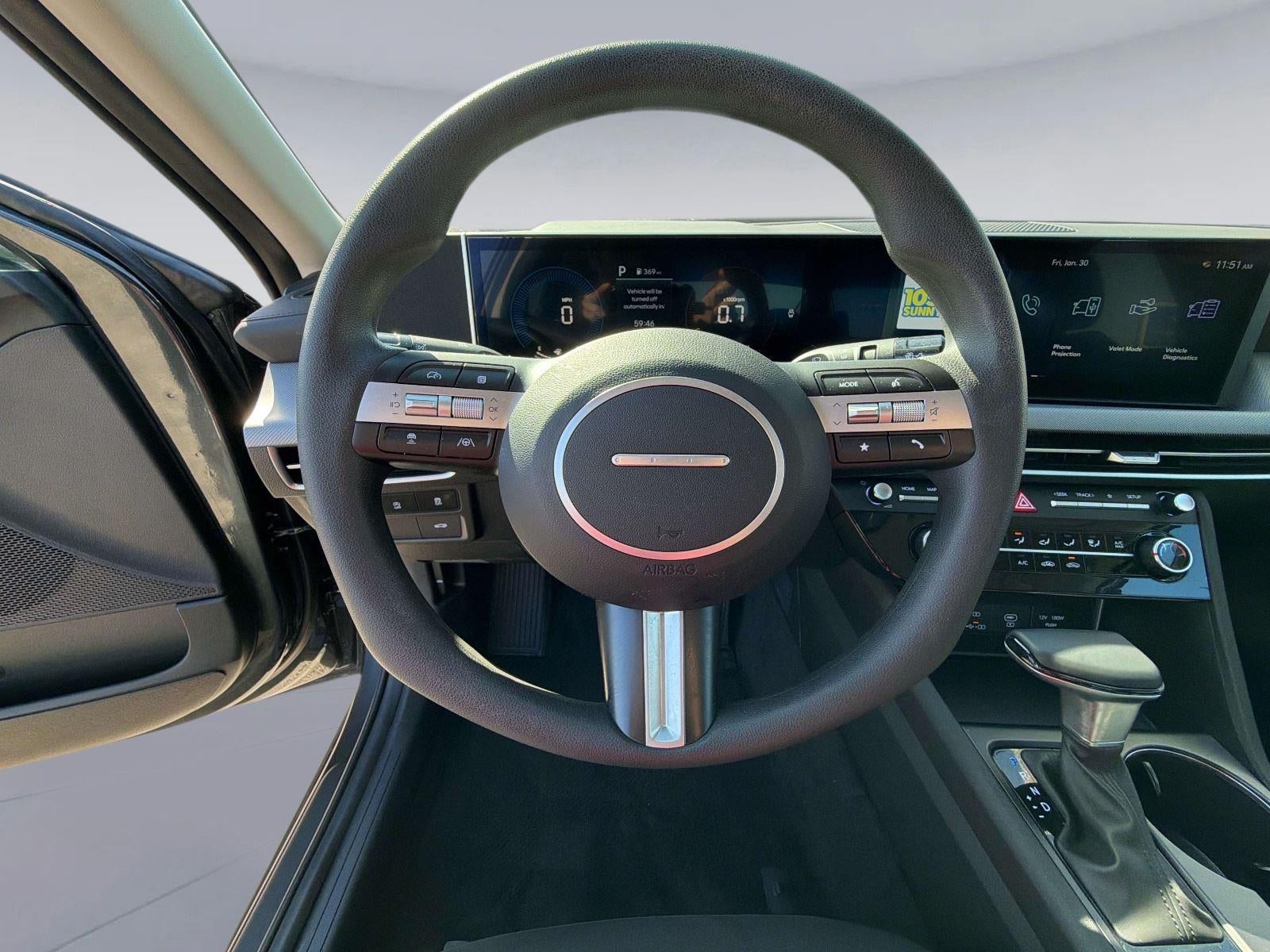 2025 Hyundai SONATA SE