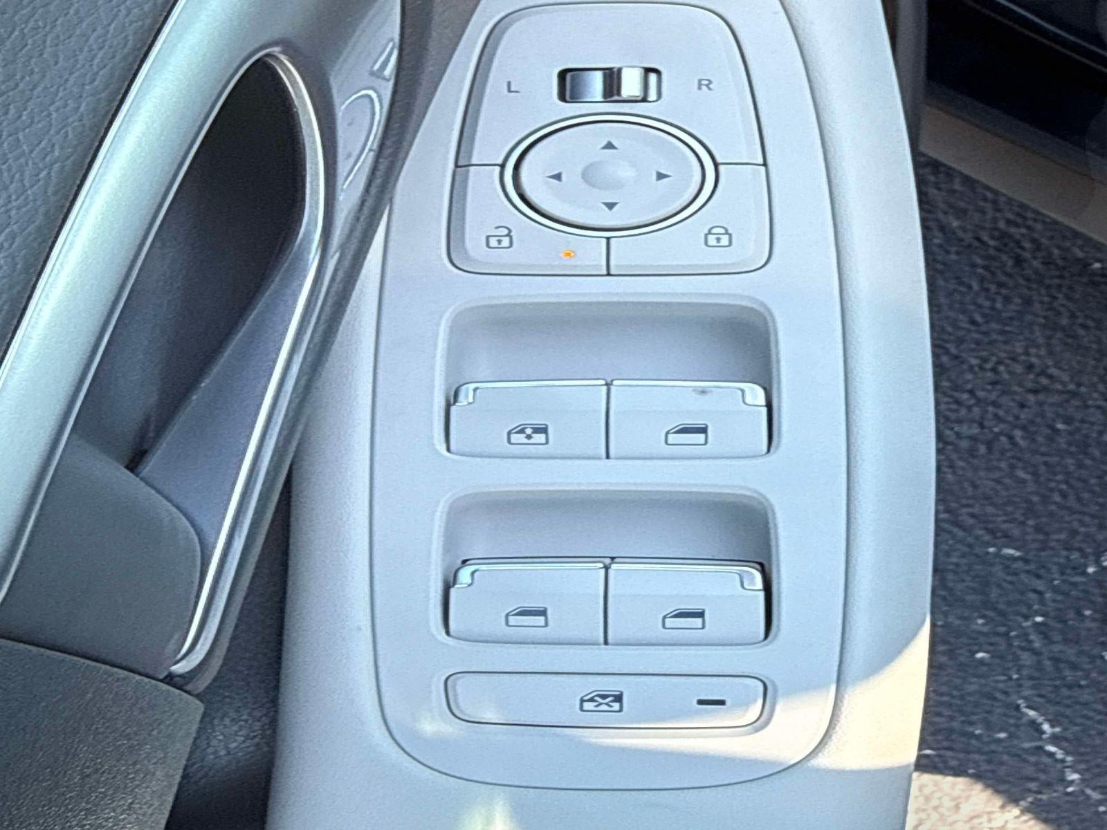 2026 Hyundai SONATA SE