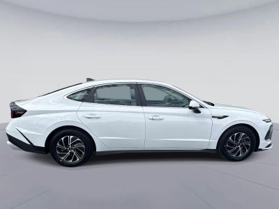 2026 Hyundai SONATA HYBRID Blue