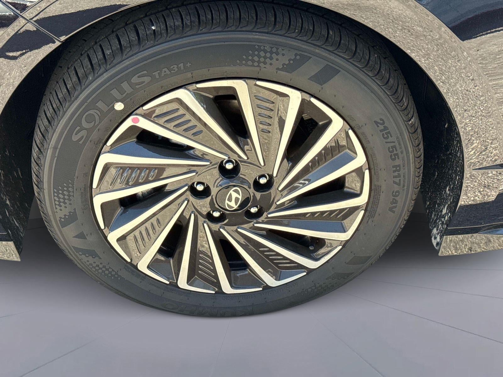 2026 Hyundai SONATA HYBRID SEL