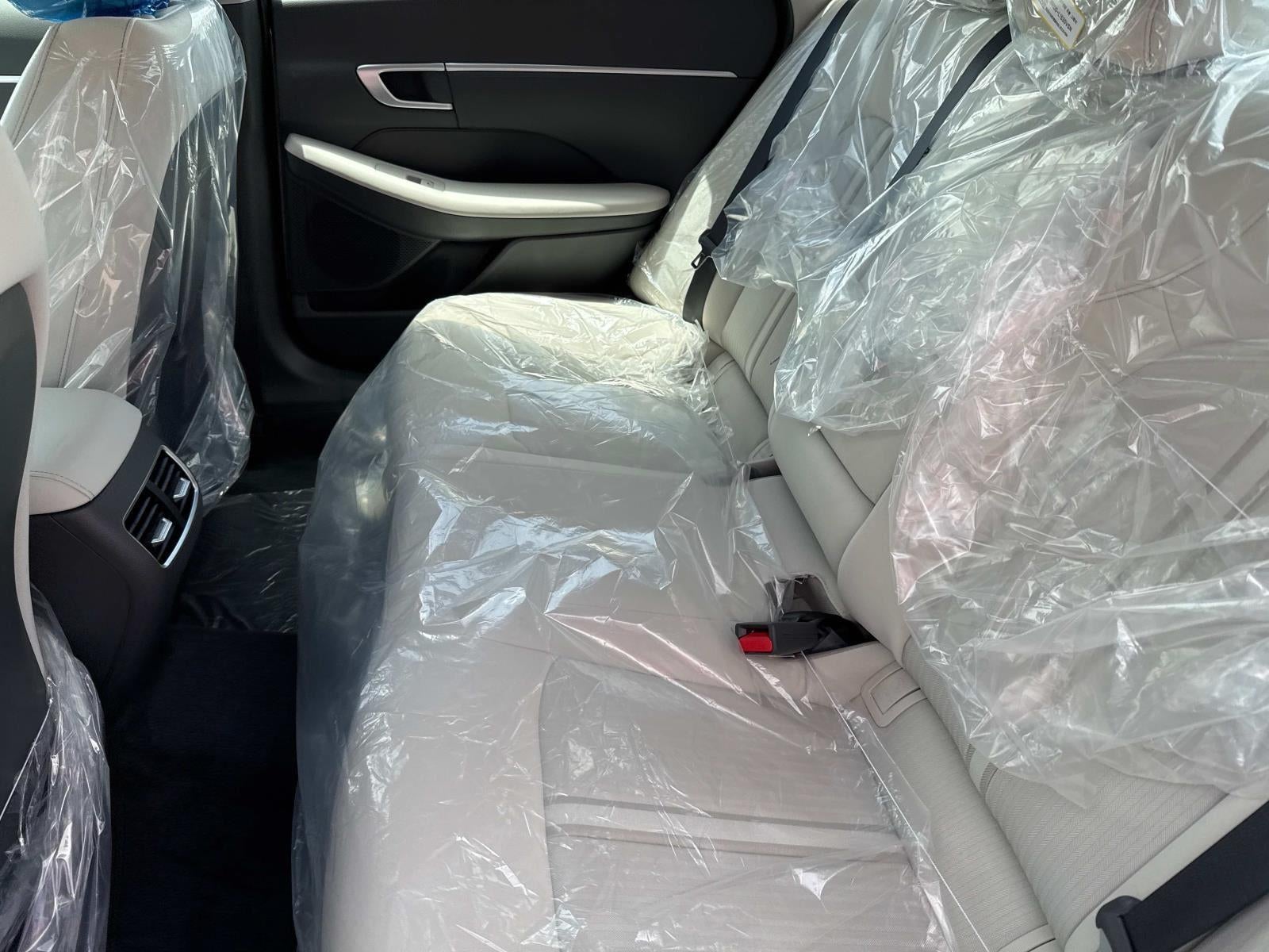 2025 Hyundai SONATA HYBRID SEL