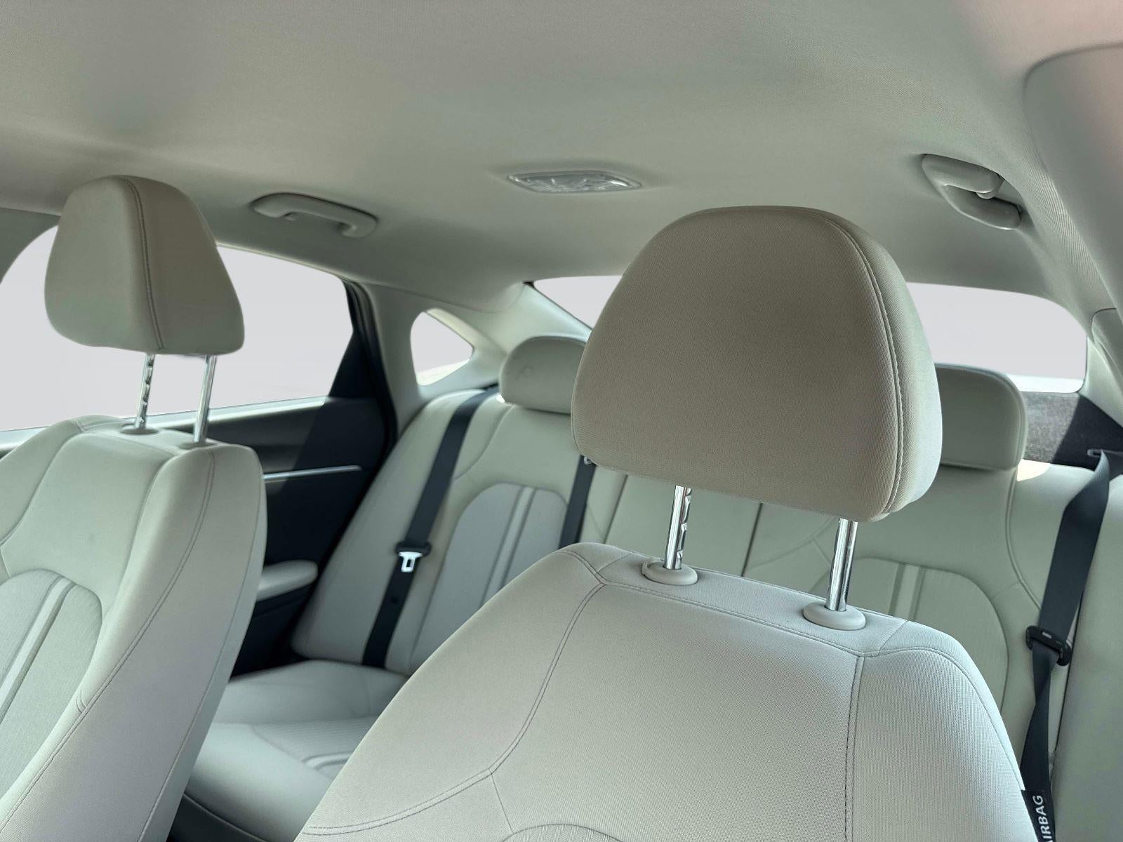 2025 Hyundai SONATA HYBRID SEL